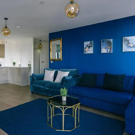 Luxury - Free Wifi Apartment *